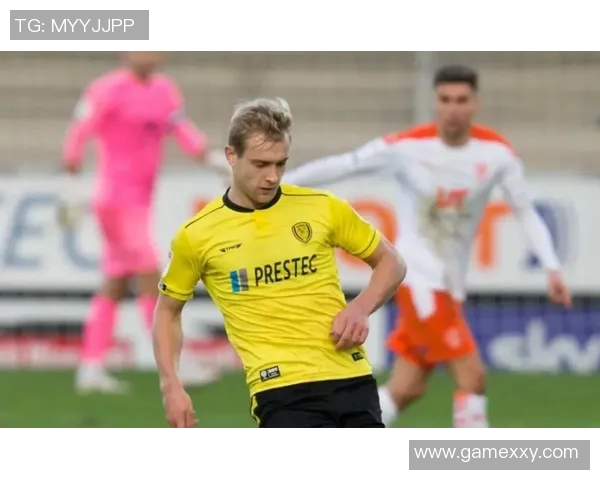 什鲁斯与伯顿的激烈对决揭示英甲联赛新动态与球队未来潜力分析