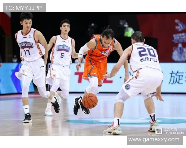 圣塔菲与自由队激战正酣谁能在这场较量中笑到最后