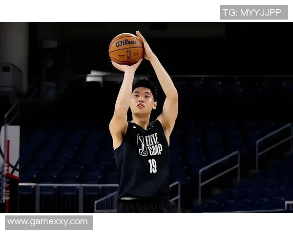 篮球明星惨遭重创背后故事揭示运动员的脆弱与荣耀之间的挣扎